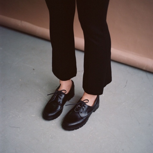 Tefer Flats, black rustic | Balagan Studio