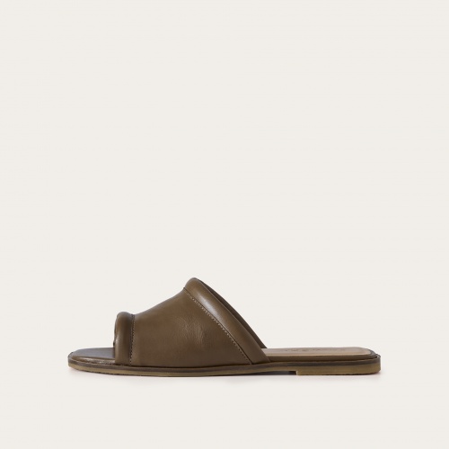 Karit slides, coffee | Balagan Studio