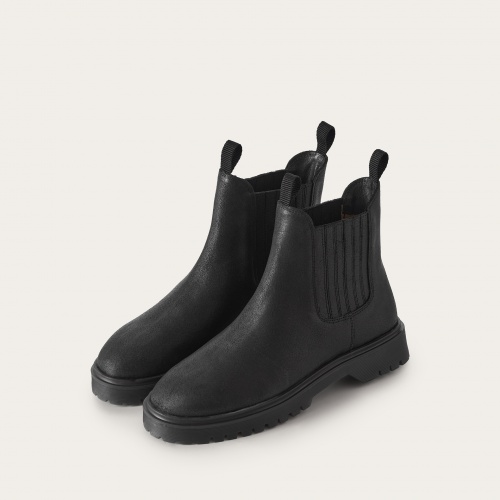 Tiul Boots, waxed black I Balagan Studio