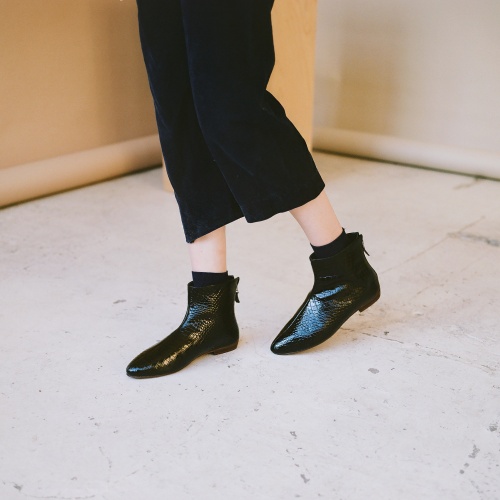 Ringo Boots Flat, black croco OUTLET | Balagan Studio