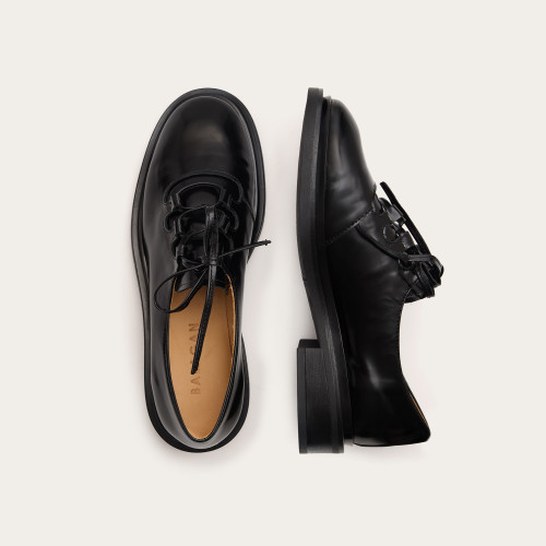 Niki półbuty, glossy black | Balagan Studio