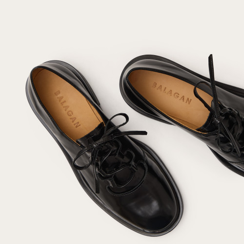 Niki Flats, glossy black | Balagan Studio