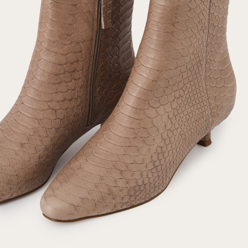 Vivian Boots, caramel| Balagan Studio