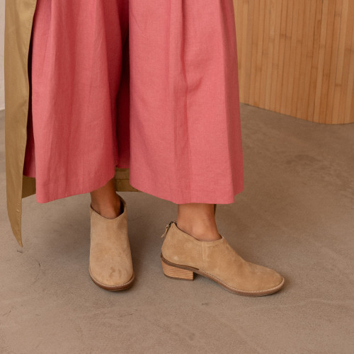 Lea Boots, sand velvet OUTLET | Balagan Studio