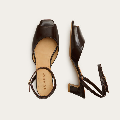 Sara Sandals, glossy brown | Balagan Studio
