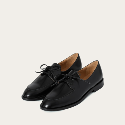 Ines Flats, glossy black | Balagan Studio