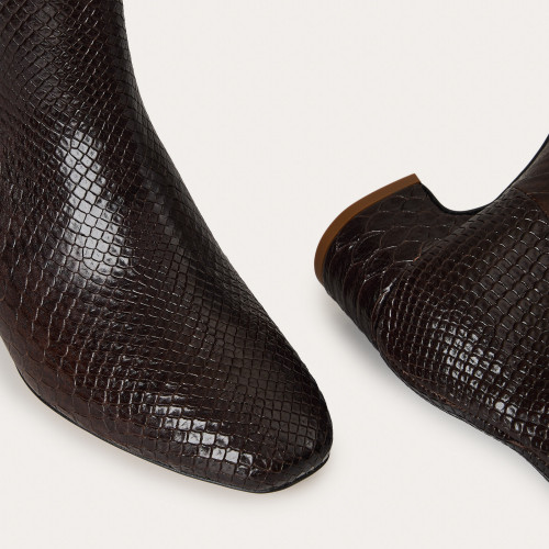 Stav Boots, brown croco | Balagan Studio