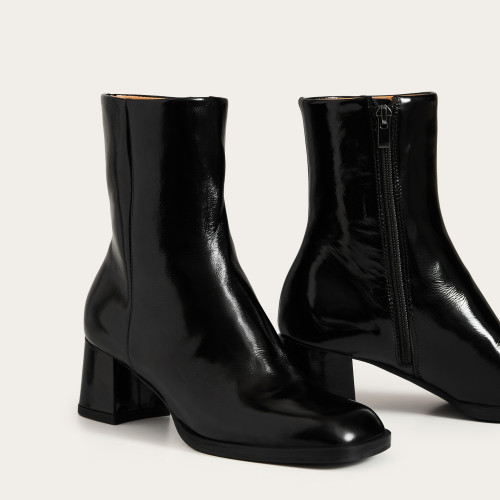 Jenna Boots, glossy black