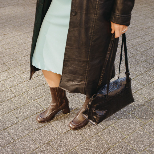Envelope Bag M, black croco | Balagan Studio