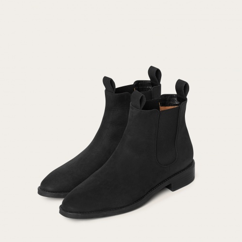 Negew Chelsea Boots, waxed black | Balagan Studio