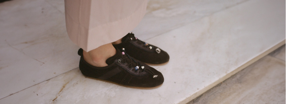 Sneakersy